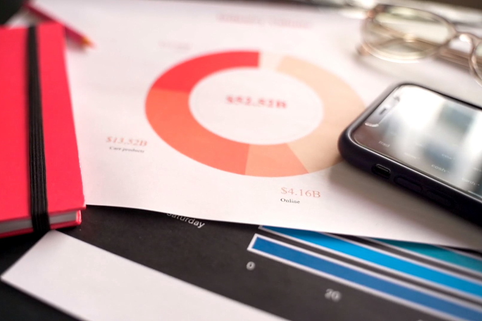 The bank provides guarantees for small and medium-term investment loans and leasing The bank provides guarantees for small and medium-term investment loans and leasing